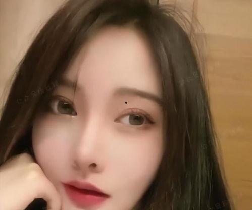 网红探房女主播在线观看,在线直播带你领略家居魅力